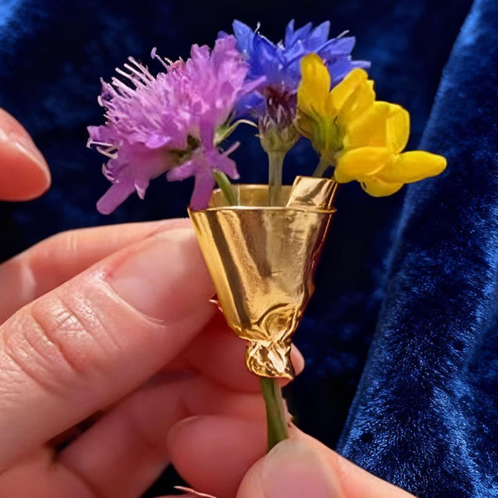 Clip per Bouquet di Fiori in L - Travel Accessories India recensione e prezzo